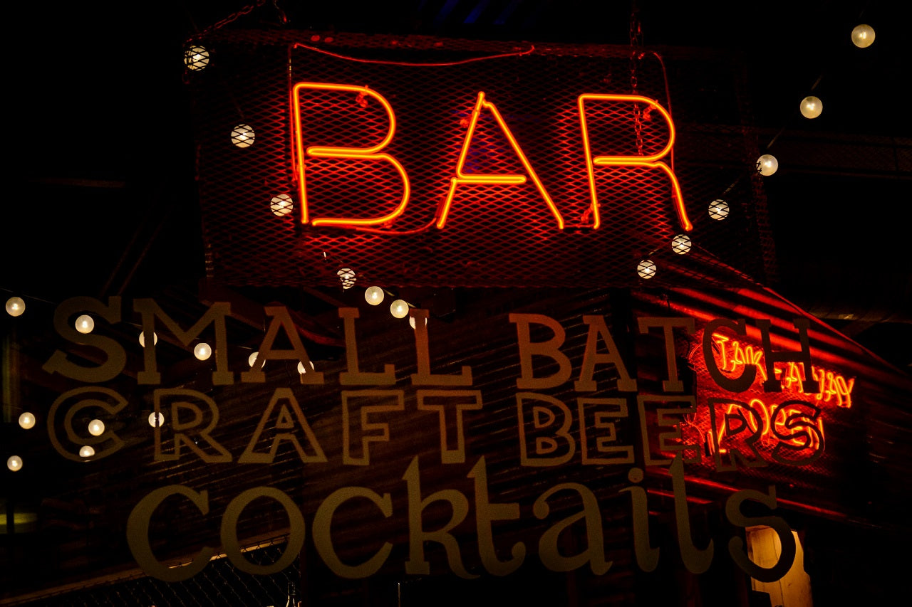 How to Make Custom Neon Signs for Your bar